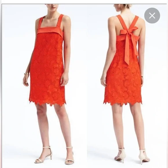 Banana Republic NWT Size 6 Red eyelet/ lace overlay Dress Bow Perfect Condition Banana Republic NWT Size 6 Red eyelet/ lace overlay Dress Bow Perfect Condition